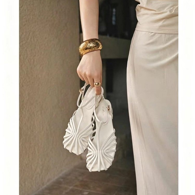 French-style Vintage Woven Toe - Vintage Fashion Outfit 评论和价格
