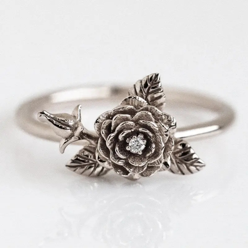 Huitan Chic Flower Ring Female - Vintage Fashion Style Female 评论和价格